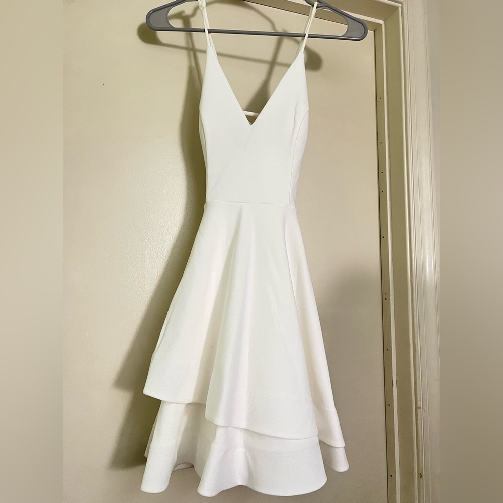 White Windsor flowy dress